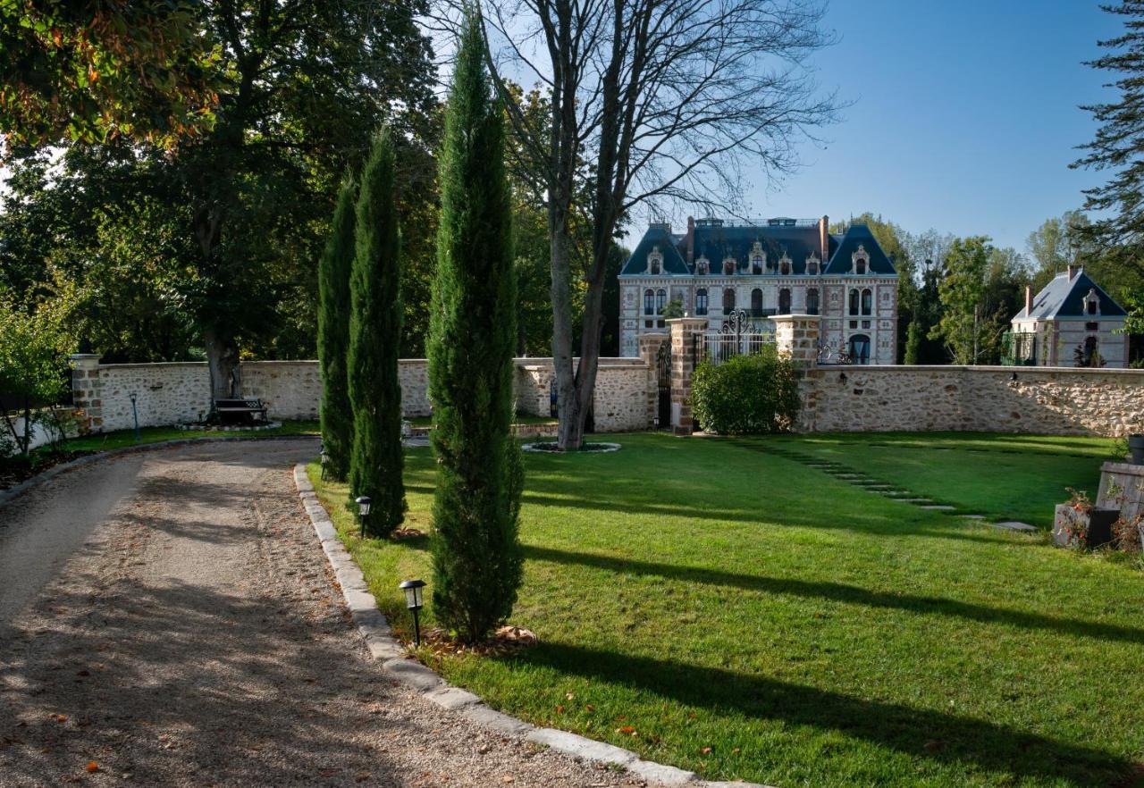 Le Clocher De La Duchesse Bed & Breakfast Bonnelles Luaran gambar